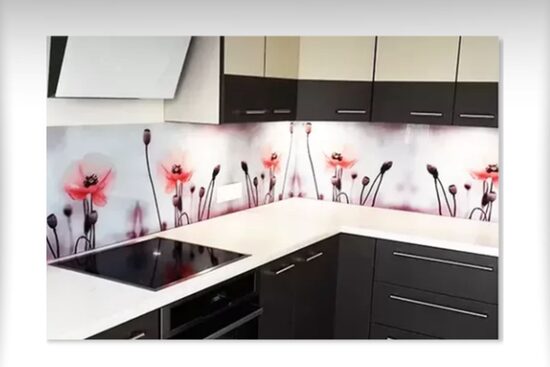 STIKLA PANEĻI VIRTUVEI